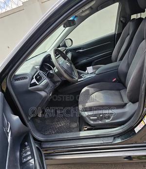 Toyota Camry LE FWD (2.5L 4cyl 8AM) 2018 Black