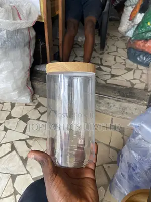 1 Litre Plastic Container With Wooden Cover