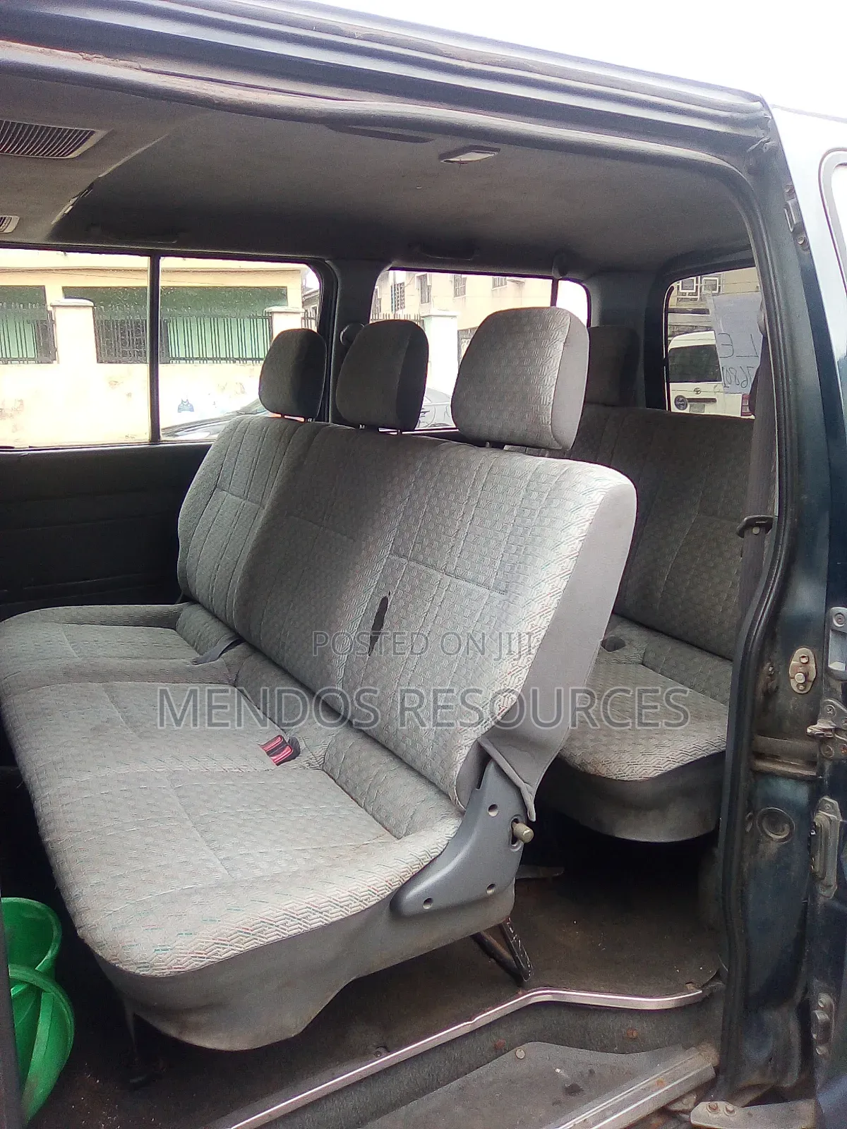 Toyota HiAce 2005 Green
