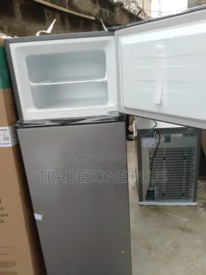 Hisense 240L Refrigerator – Space Meets Convenience