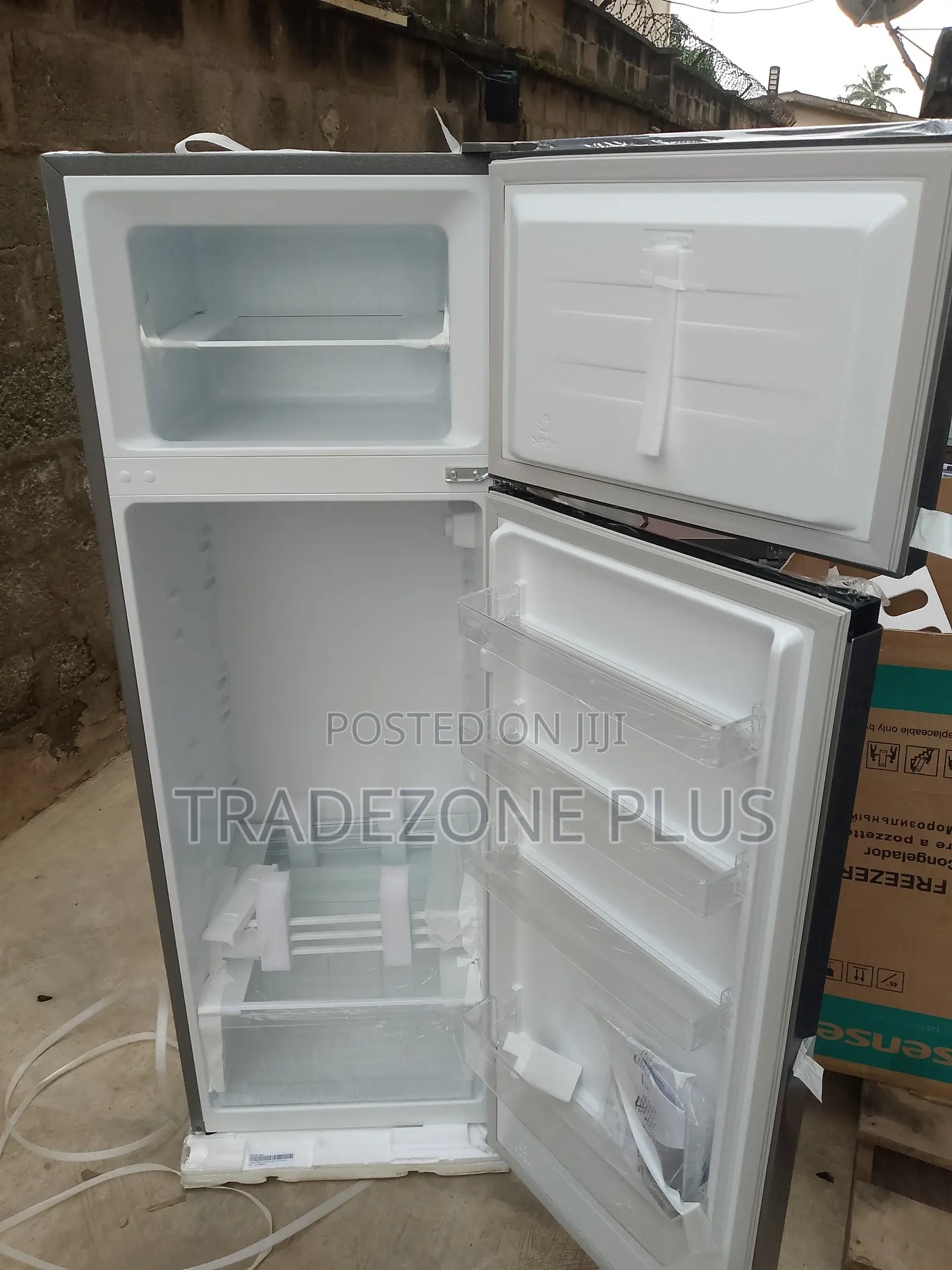 Hisense Fridge 240L – Spacious Refrigeration Unit
