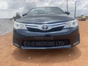 Toyota Camry LE 4dr Sedan (2.5L 4cyl 6A) 2013 Black