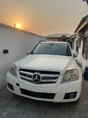 Mercedes-Benz GLK-Class 350 2010 White