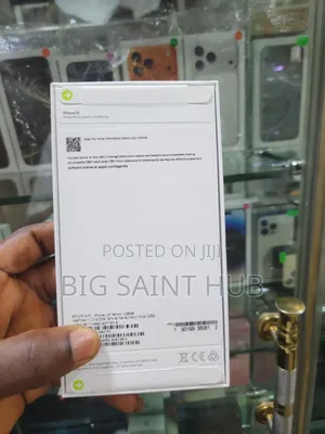 New Apple iPhone 15 128 GB Yellow