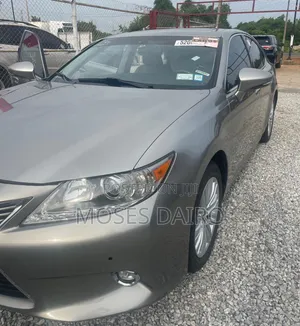 Lexus ES 2015 Brown