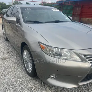 Lexus ES 2015 Brown