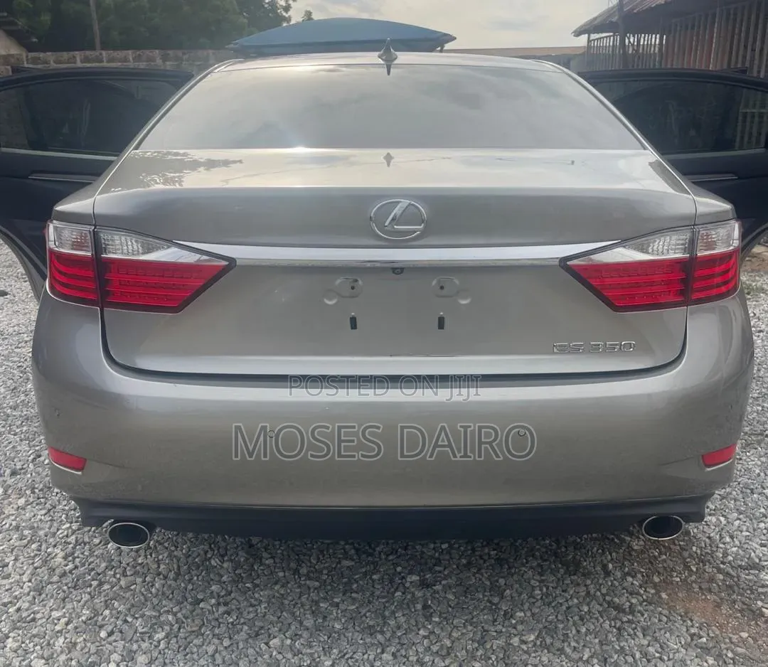 Lexus ES 2015 Brown