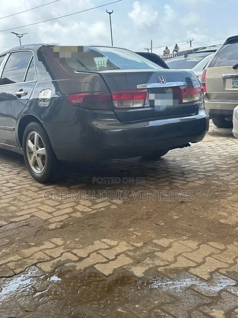 Honda Accord 2004 Black