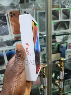 New Apple iPhone 14 256 GB Red