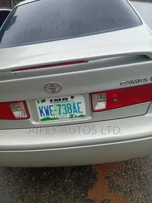 Toyota Camry 2001 Gray