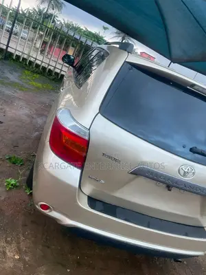 Toyota Highlander 2008 Gold