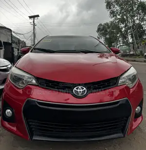 Toyota Corolla S 4dr Sedan (1.8L 4cyl CVT) 2016 Red