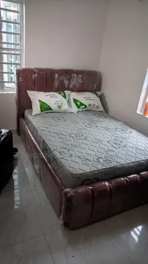 Stunning 4.5×6ft Burnt Orange Padded Bed — Grab Yours Now!