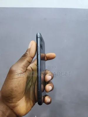 Apple iPhone 11 64 GB Black