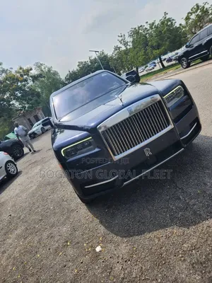 Rolls Royce Cullinan for Rent (Black)