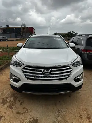 Hyundai Santa Fe 2015 White