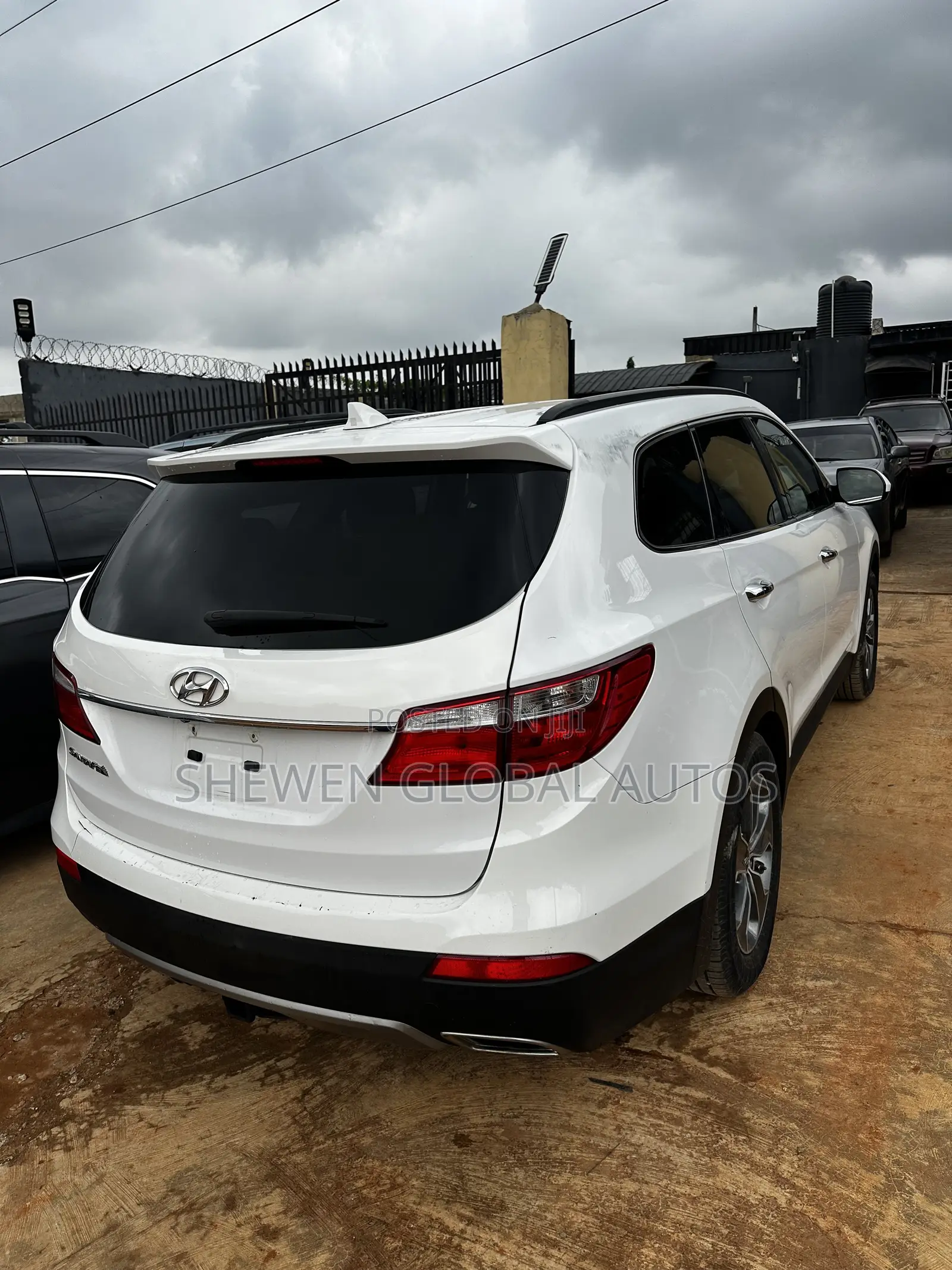 Hyundai Santa Fe 2015 White