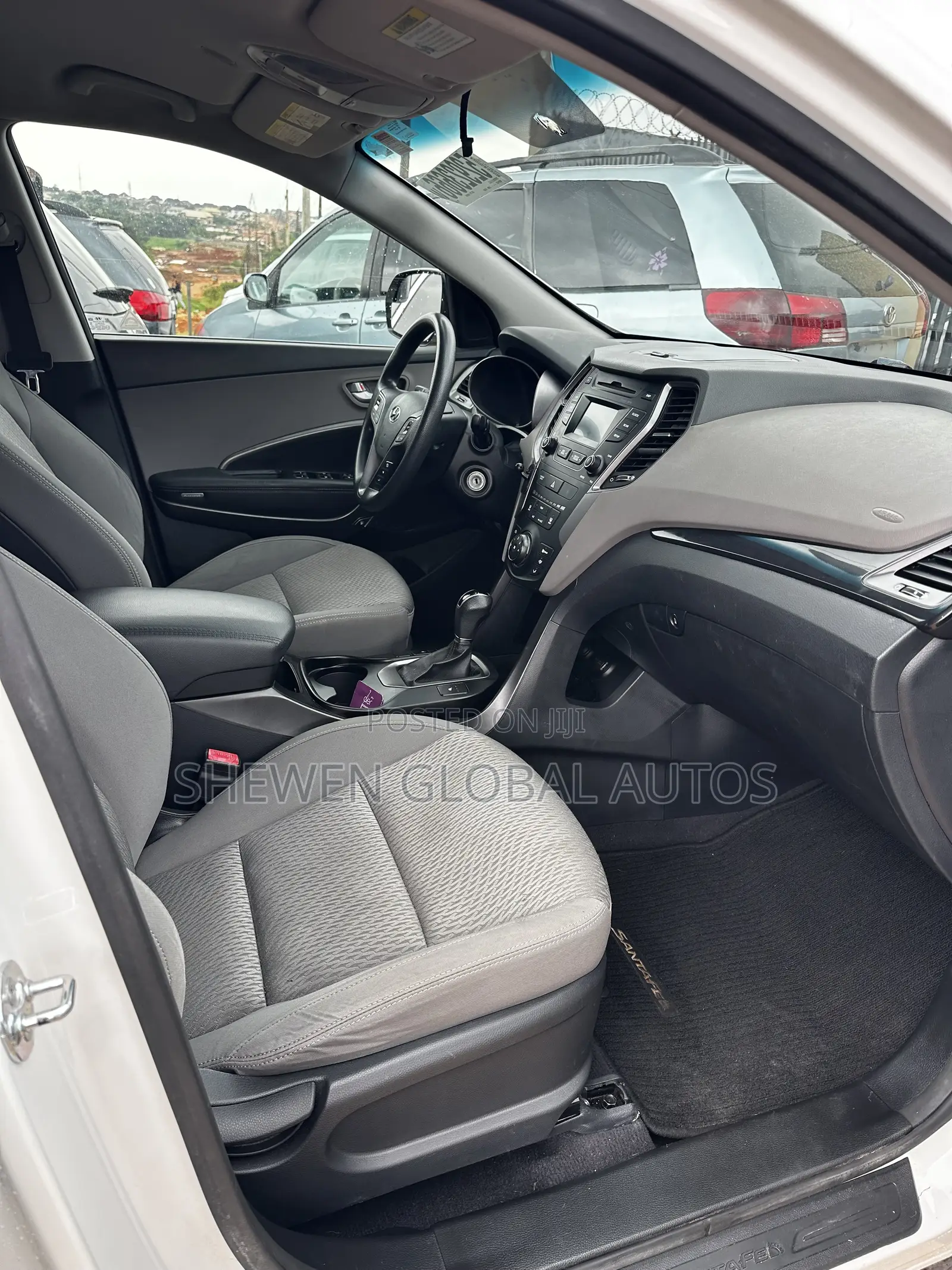Hyundai Santa Fe 2015 White