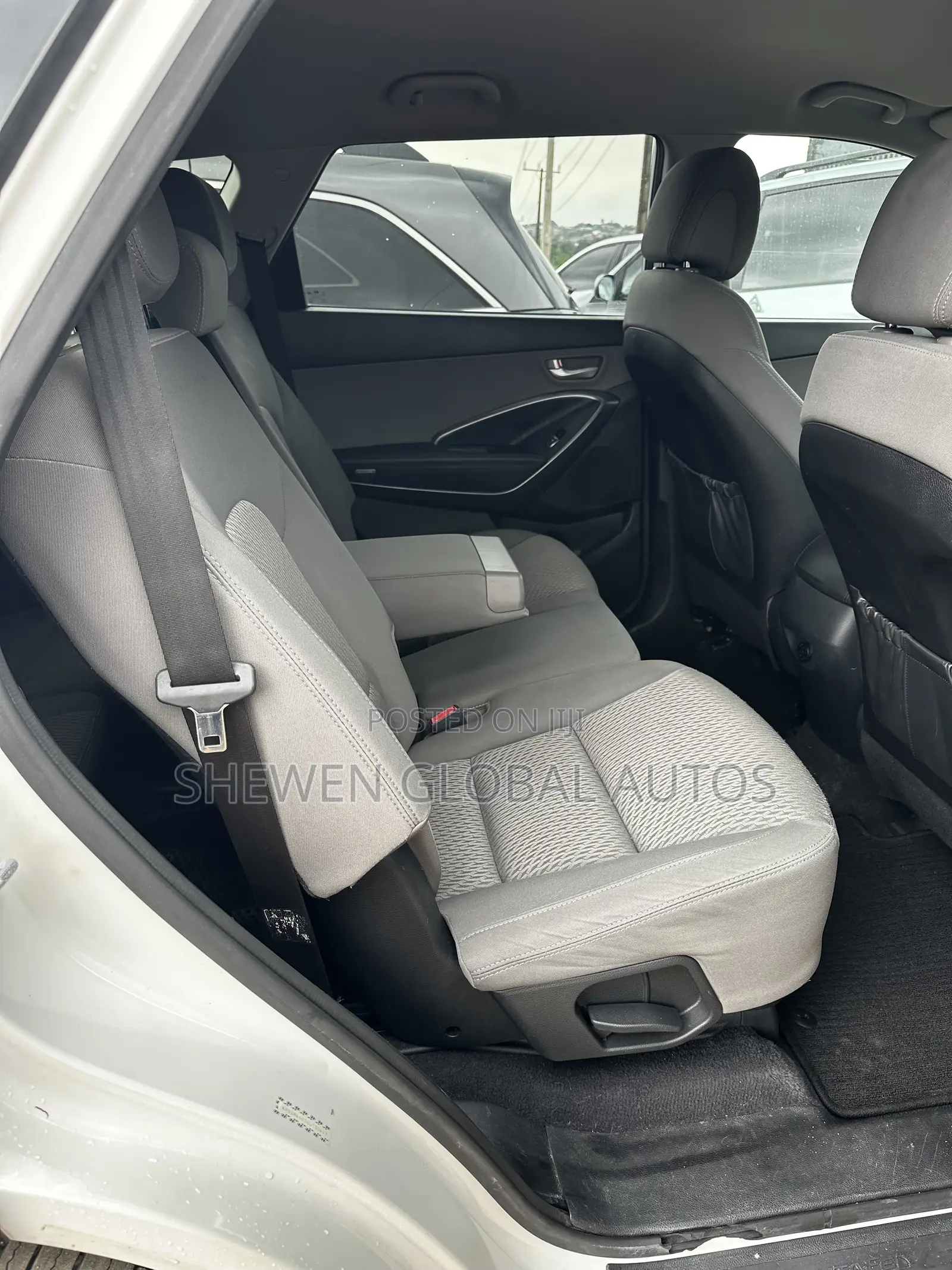Hyundai Santa Fe 2015 White