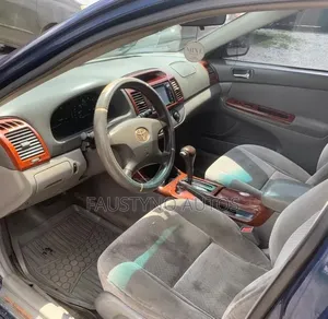 Toyota Camry 2004 Blue