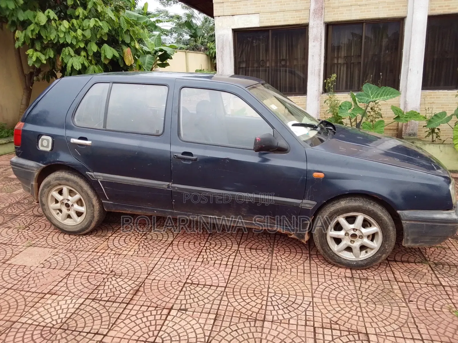 Volkswagen Golf 2004 Blue