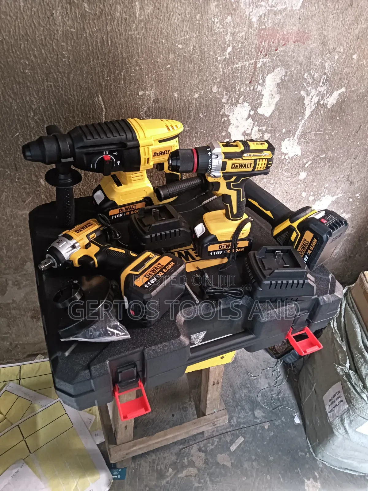 DeWalt Cordless Four in One Machine