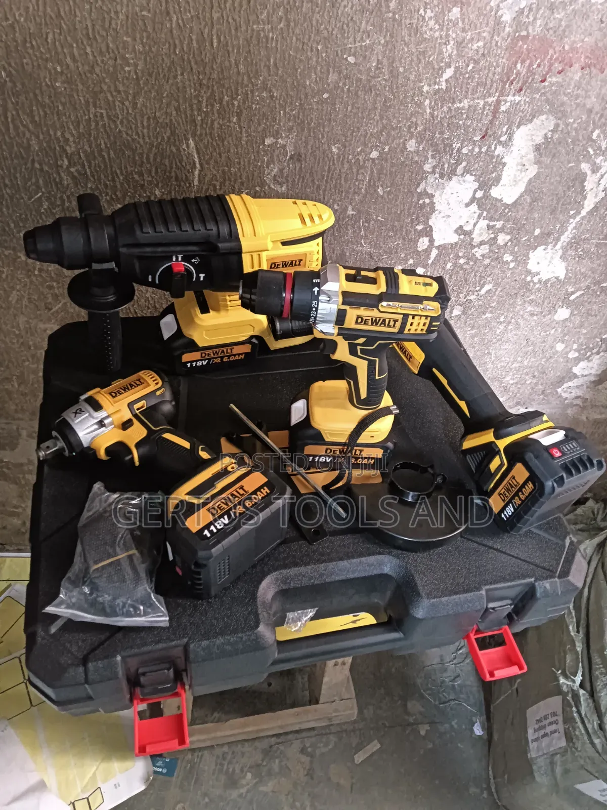 DeWalt Cordless Four in One Machine