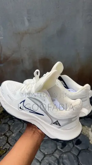 Nike Zoom Canvas