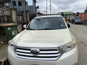 Toyota Highlander Limited 2011 White