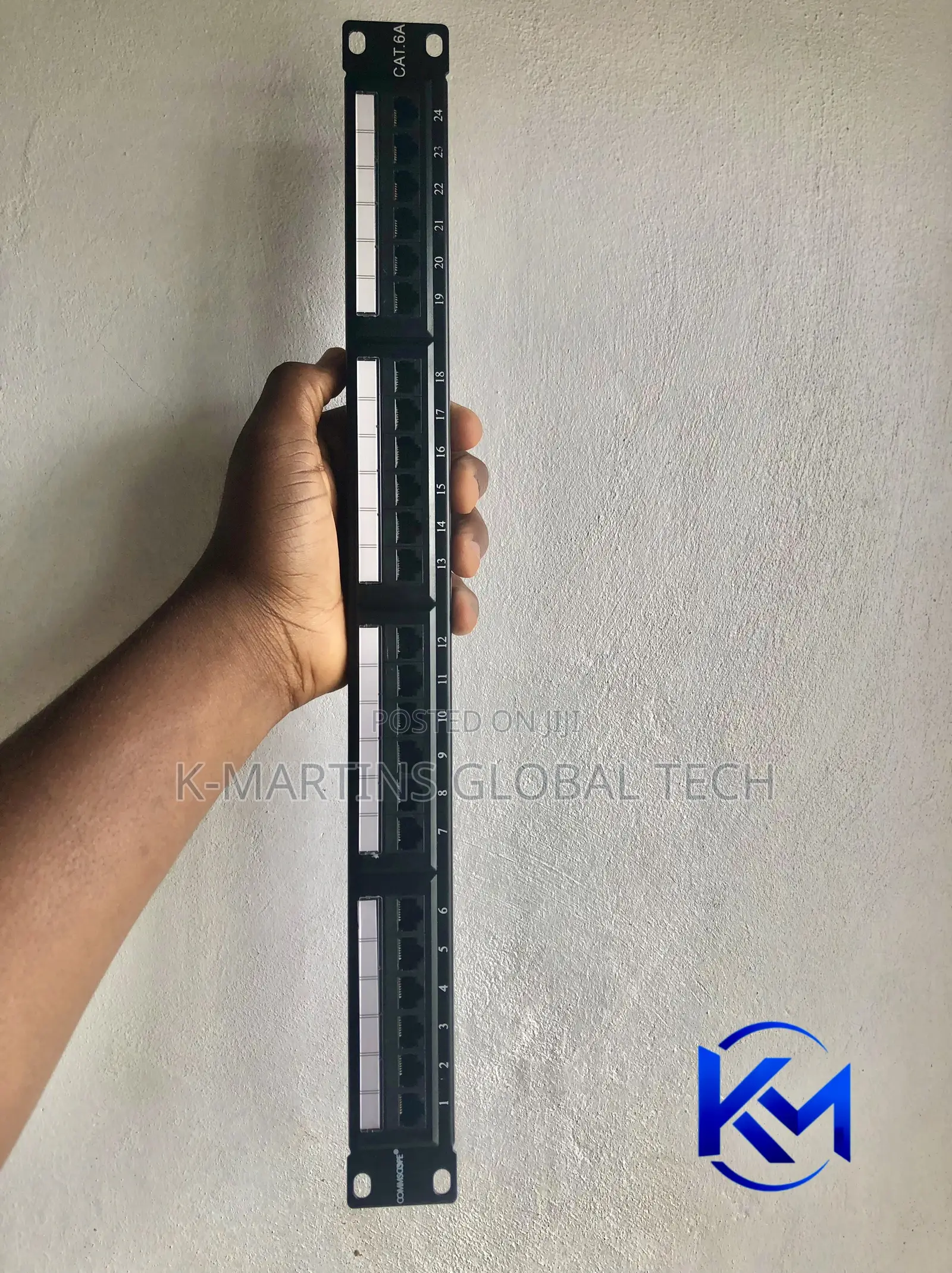 CommScope Cat6A 24 Port RJ45 Patch Panel 1U Network Rack.