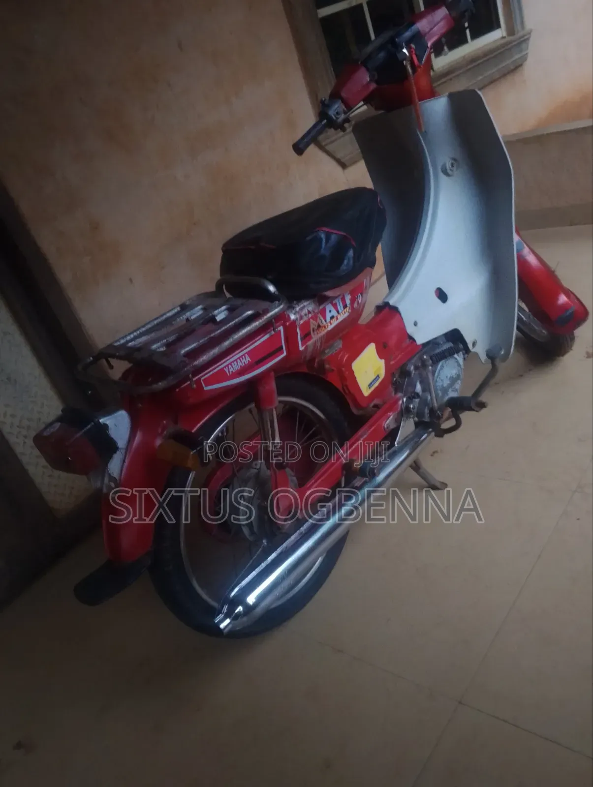 Yamaha 2000 Red