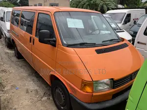 Volkswagen Transporter 2007 Yellow