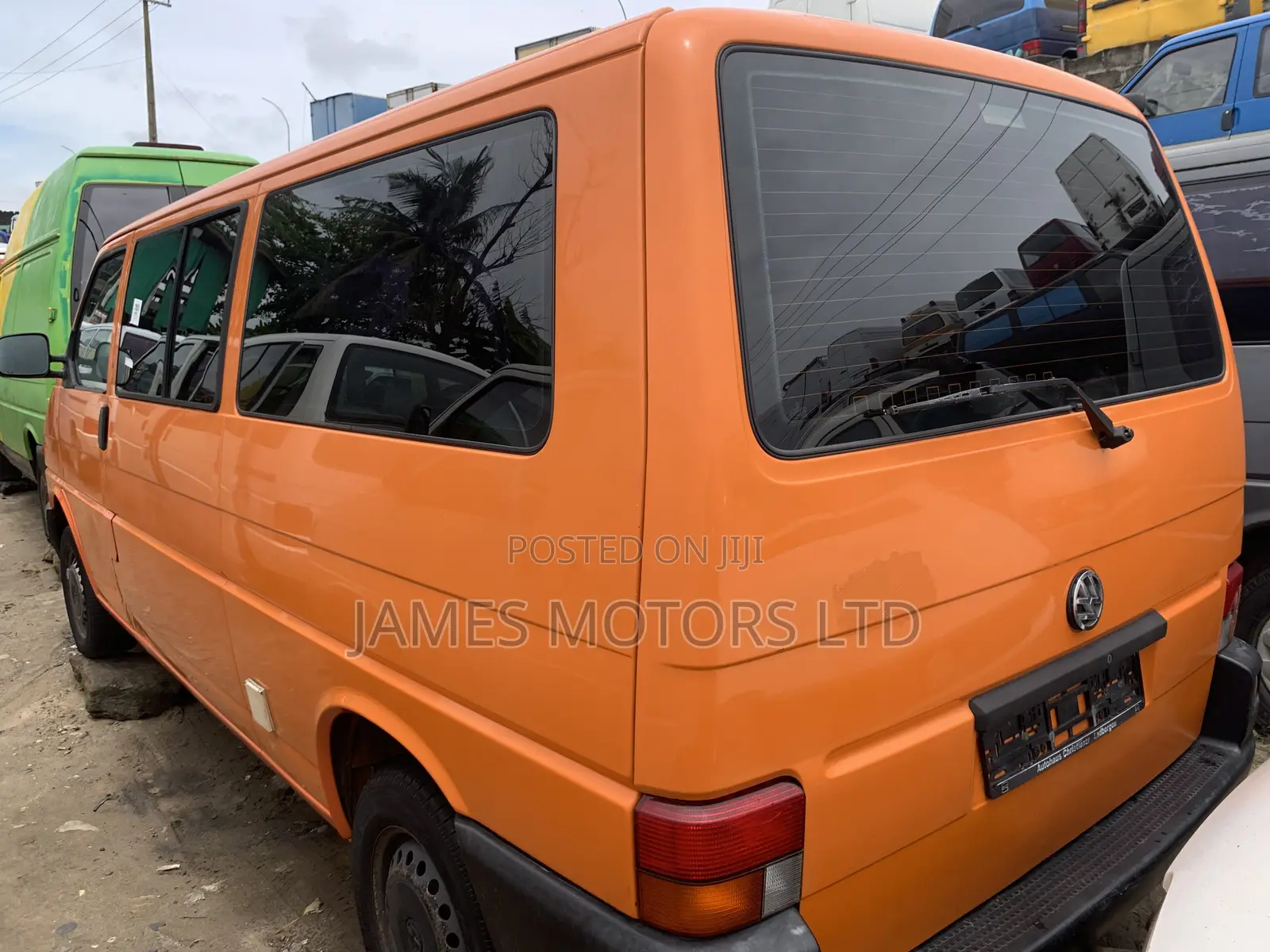 Volkswagen Transporter 2007 Yellow