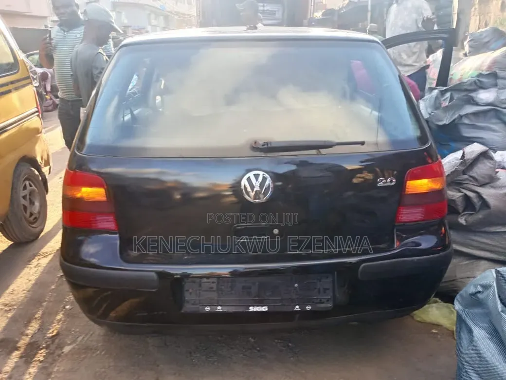 Volkswagen Golf 2004 Black