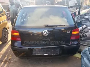 Volkswagen Golf 2004 Black