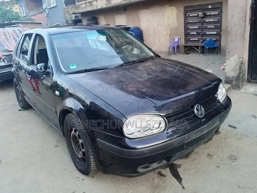 Volkswagen Golf 2004 Black