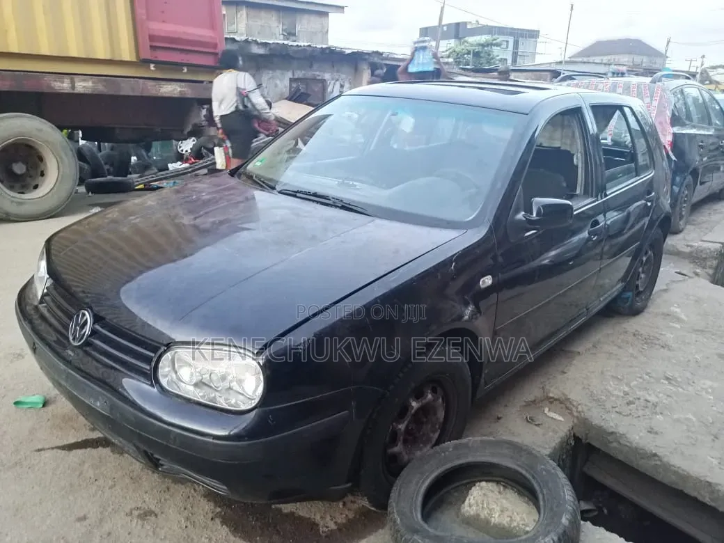 Volkswagen Golf 2004 Black