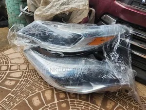 Brand New Headlamp for Avalon 2015