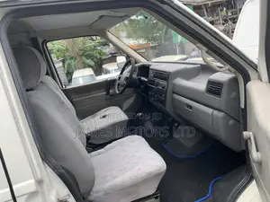 Volkswagen Transporter 2007 White