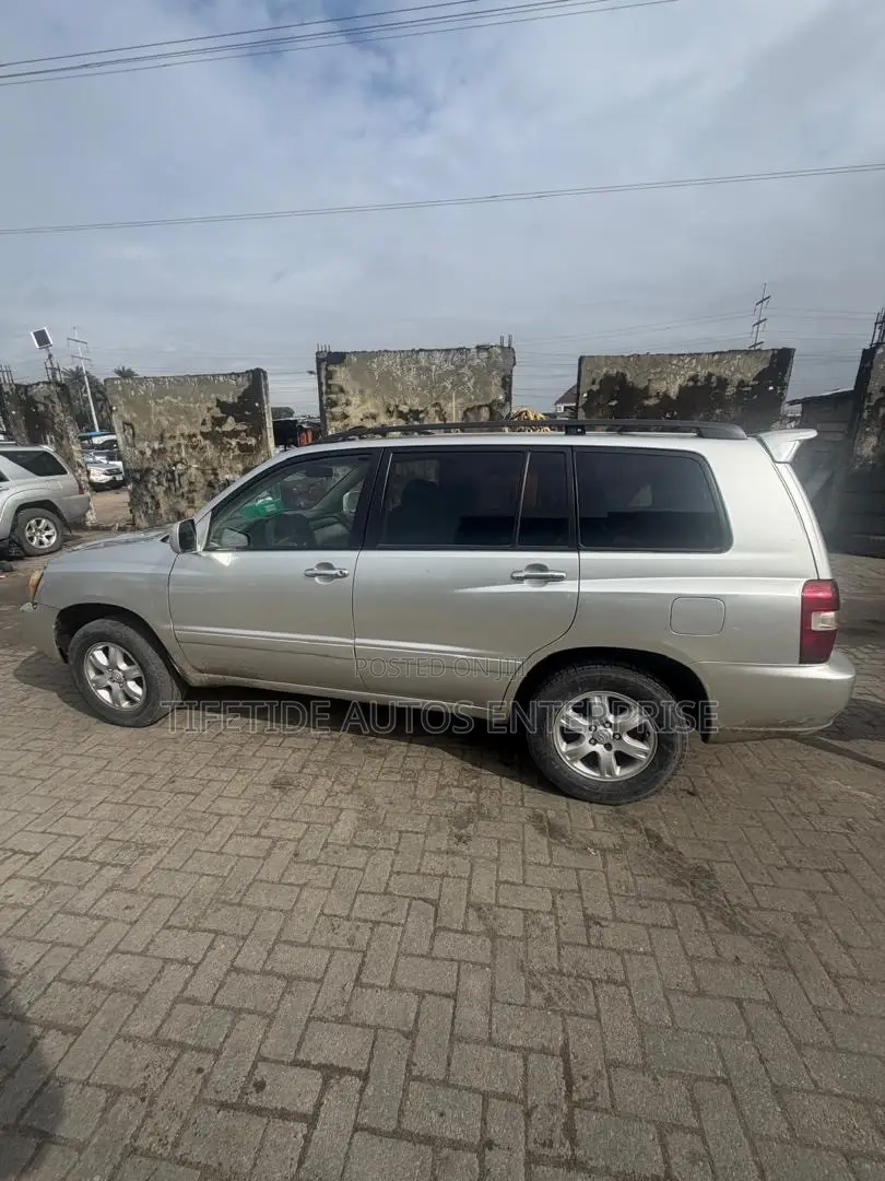Toyota Highlander 2003 Silver