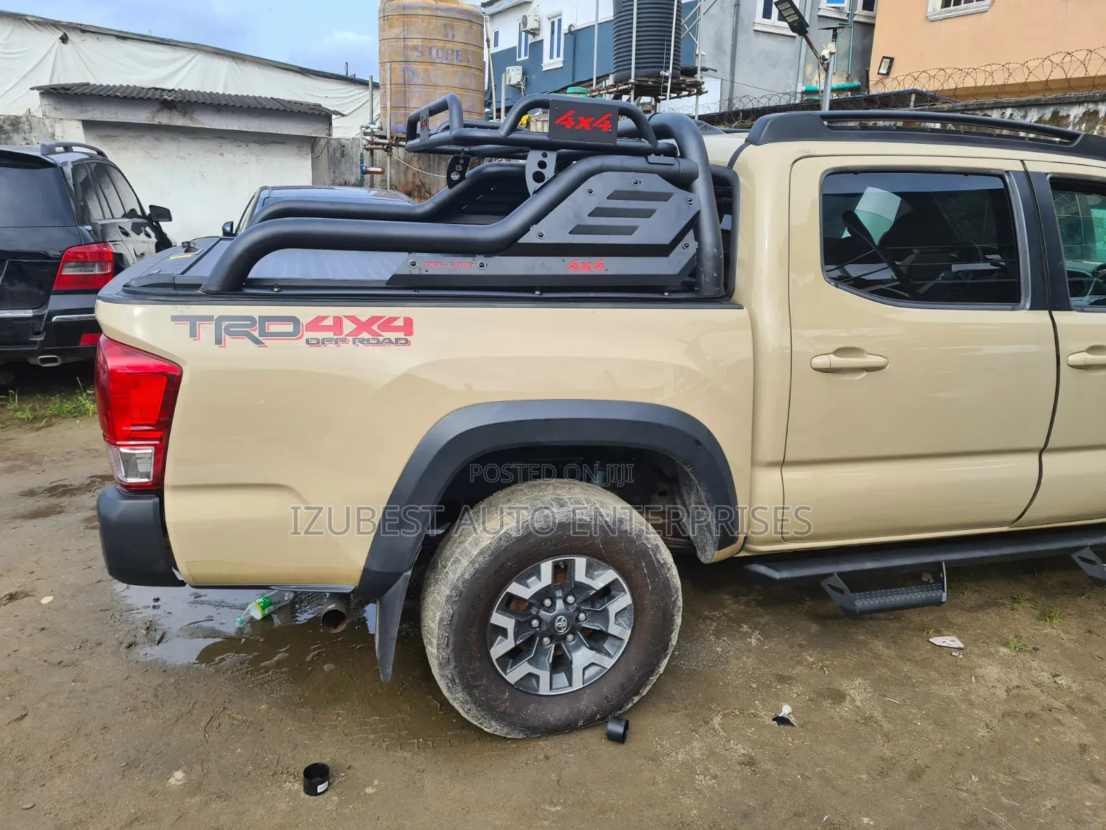 Original Tacoma Boot Cover 200