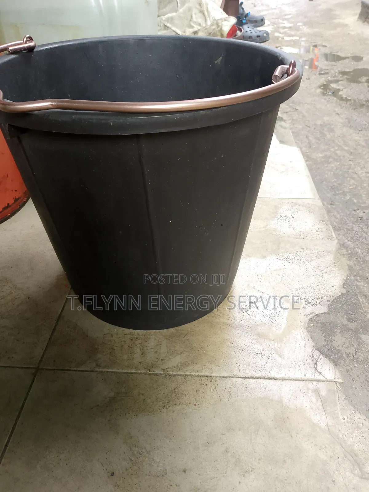 Neuprene Bucket