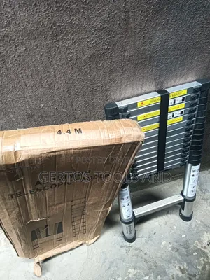 4.4m Telescopic Ladder