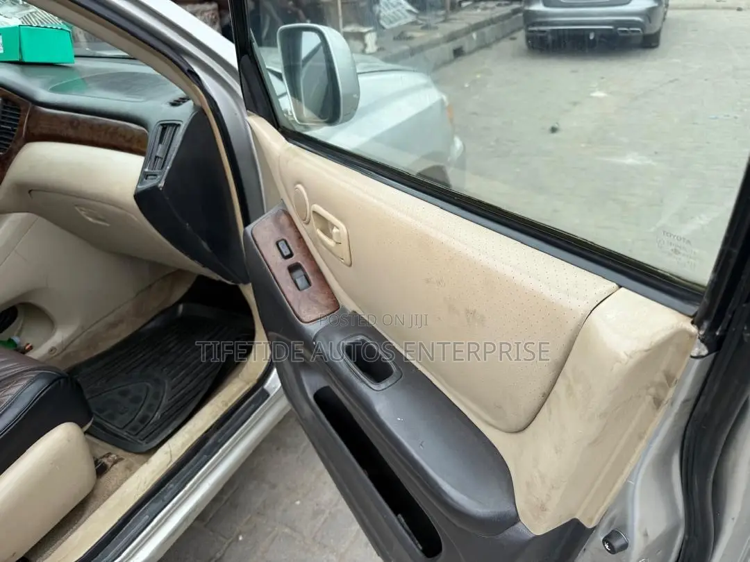 Toyota Highlander 2003 Silver