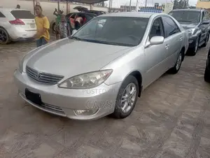 Toyota Camry 2005 Silver
