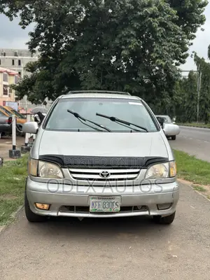 Toyota Sienna LE 2003 Silver