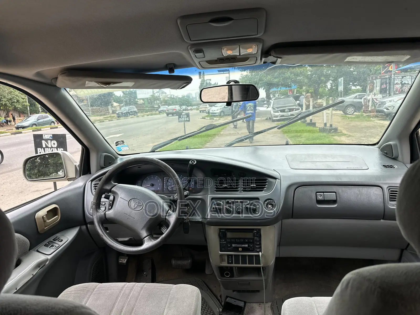 Toyota Sienna LE 2003 Silver