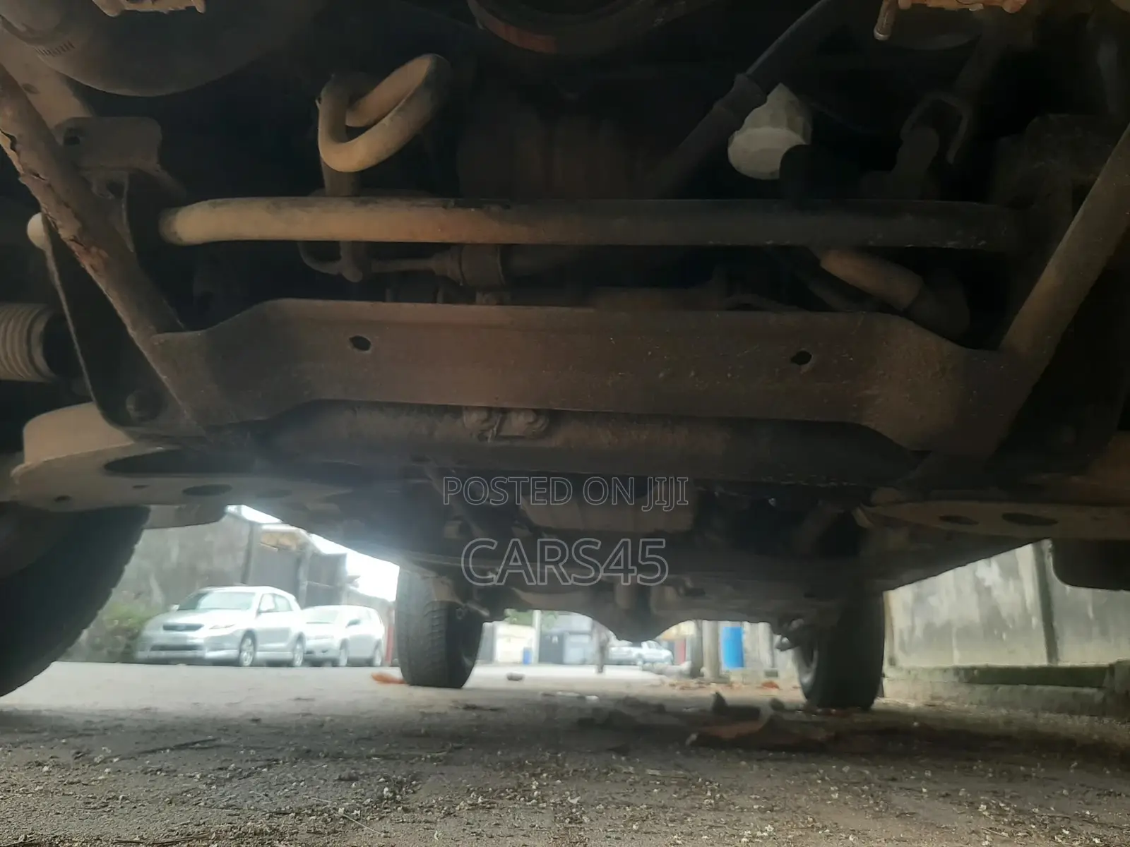 Nissan Pathfinder 1998 Gold