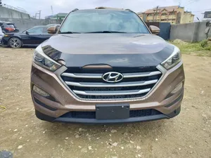 Hyundai Tucson Limited AWD 2017 Brown