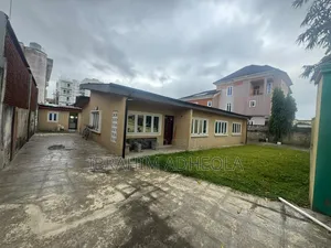 Land Measuring 523sqm With a Lovelym Bungalowt, in a Lovely Crescent